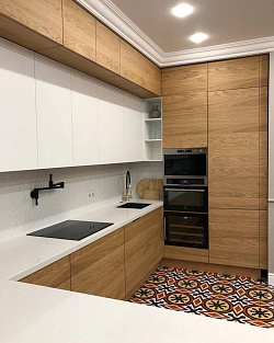 Белая угловая столешница на кухню из кварца PRIMAX 920, White Marble Белая угловая столешница на кухню из кварца PRIMAX 920, White Marble