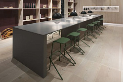 Стол письменный из искусственного камня Caesarstone 2003 Concrete Стол письменный из искусственного камня Caesarstone 2003 Concrete